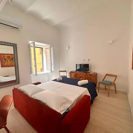 Vico Rosso - Milu Holidays * La Maddalena (Sassari)